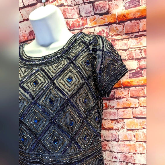 Adriana Papell Gown - Picture 5 of 15